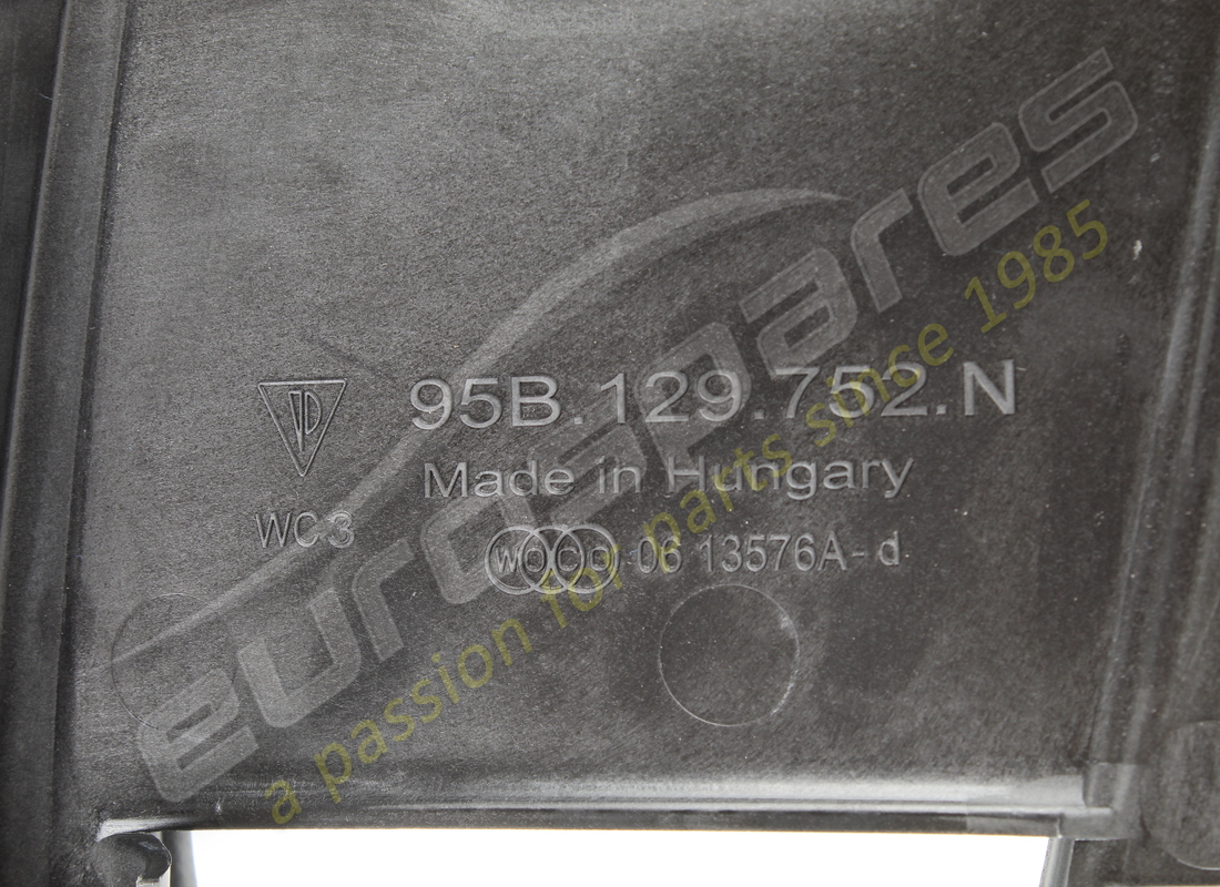 nouvelle pièce de raccordement porsche. numéro de pièce 95b129752n (4)