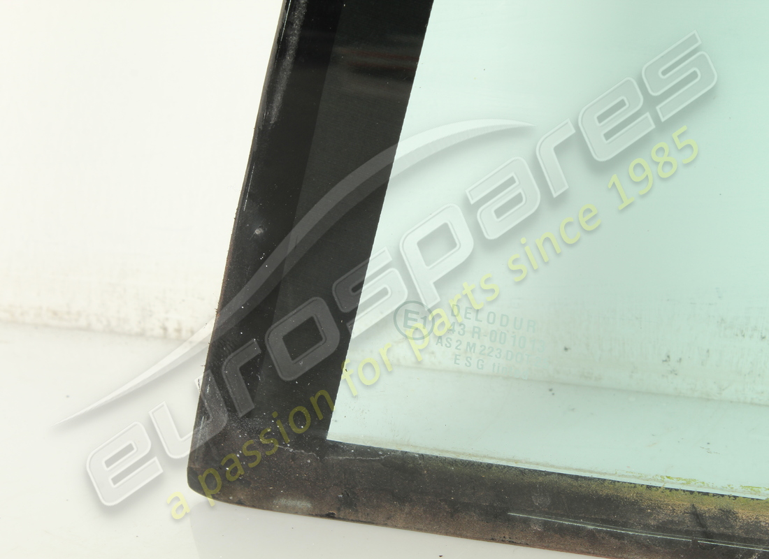 vitre de custode arrière gauche d'occasion, couleur bleue. numéro de pièce : 60637600 (2)