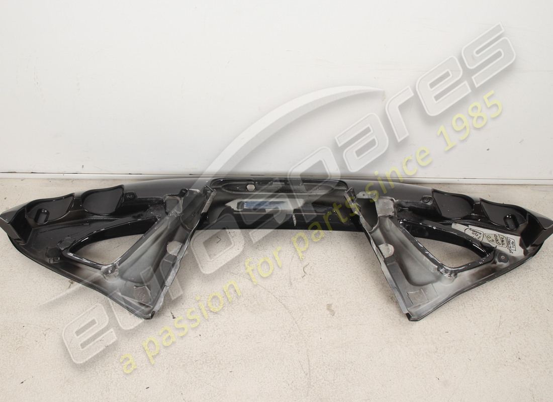 nouveau (autre) ferrari spoiler arrière complet. numéro de pièce 949122 (4)