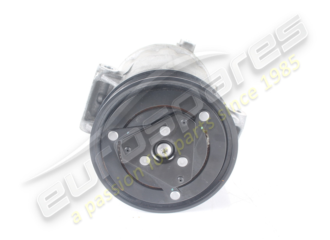 compresseur de climatisation ferrari utilisé. numéro de pièce 333331 (2)