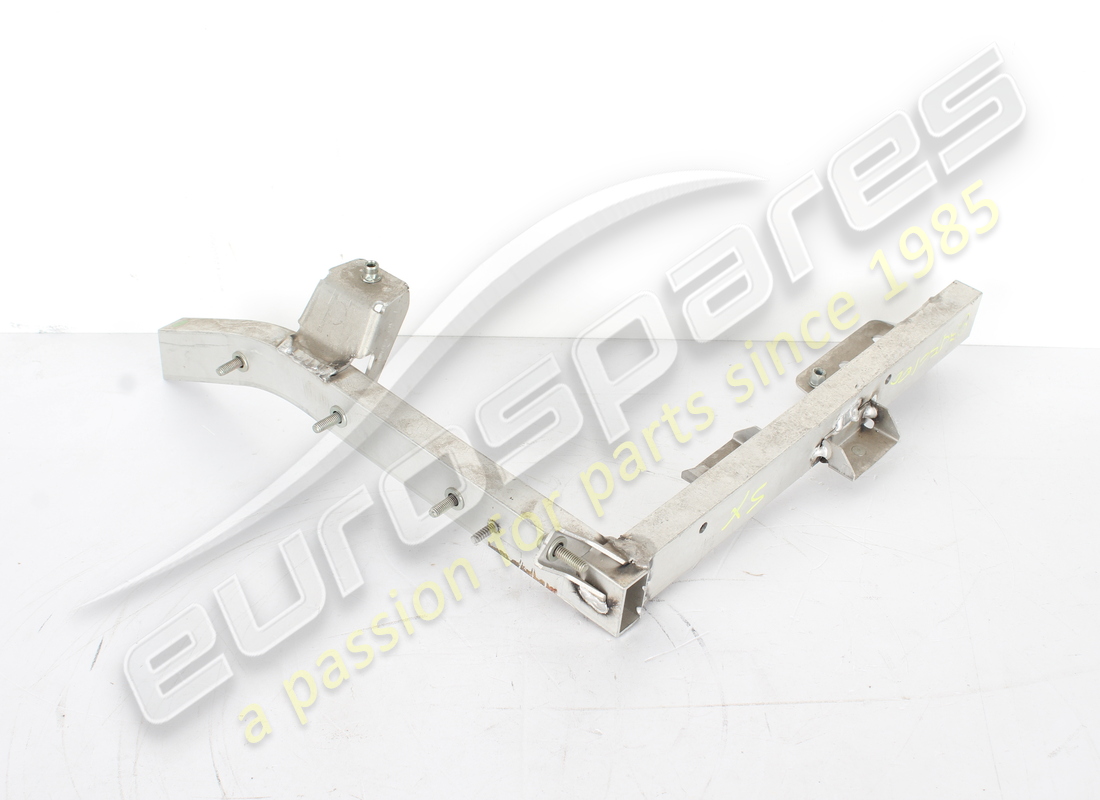 nouveau pilier en treillis ferrari gauche. numéro de pièce 83450100 (1)