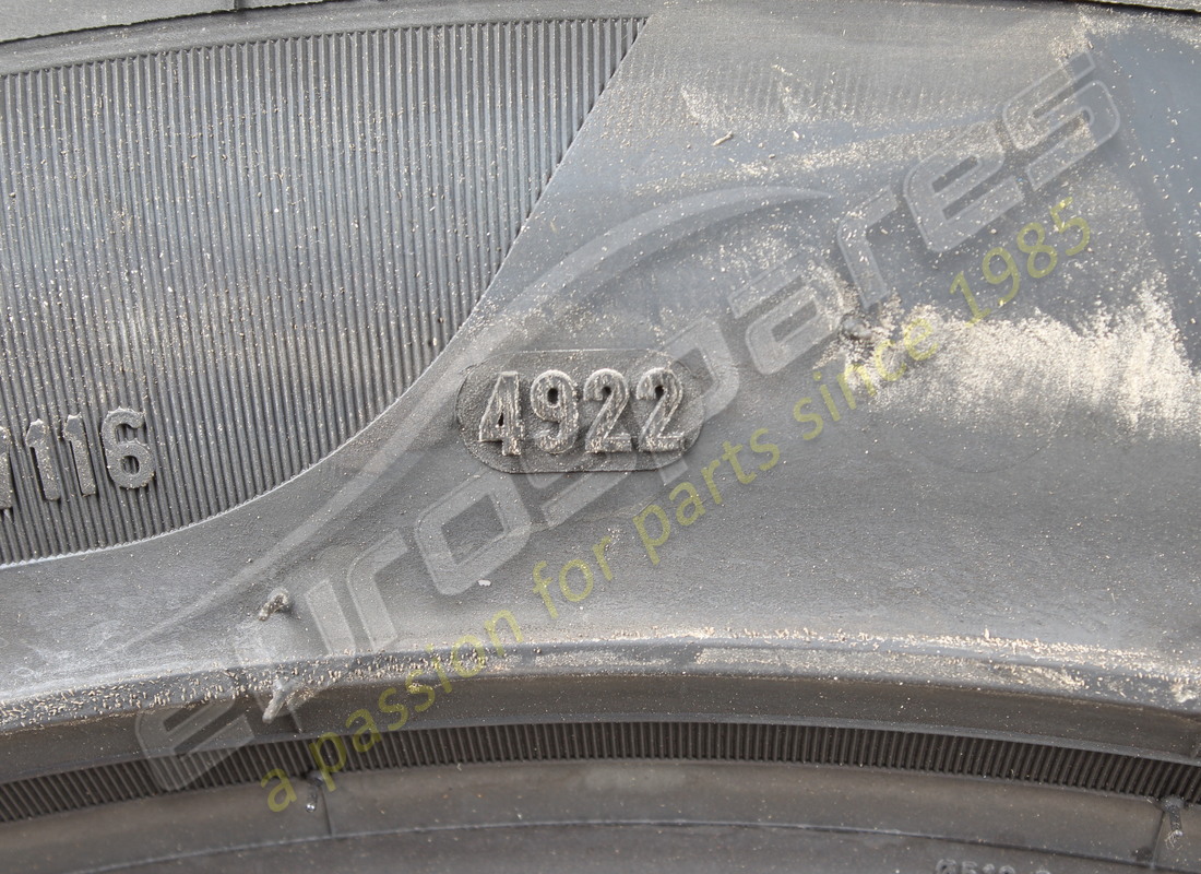 pneu pirelli p zero xl mgt neuf maserati, 295/40 r20 (110y). numéro de pièce 670034882 (5)