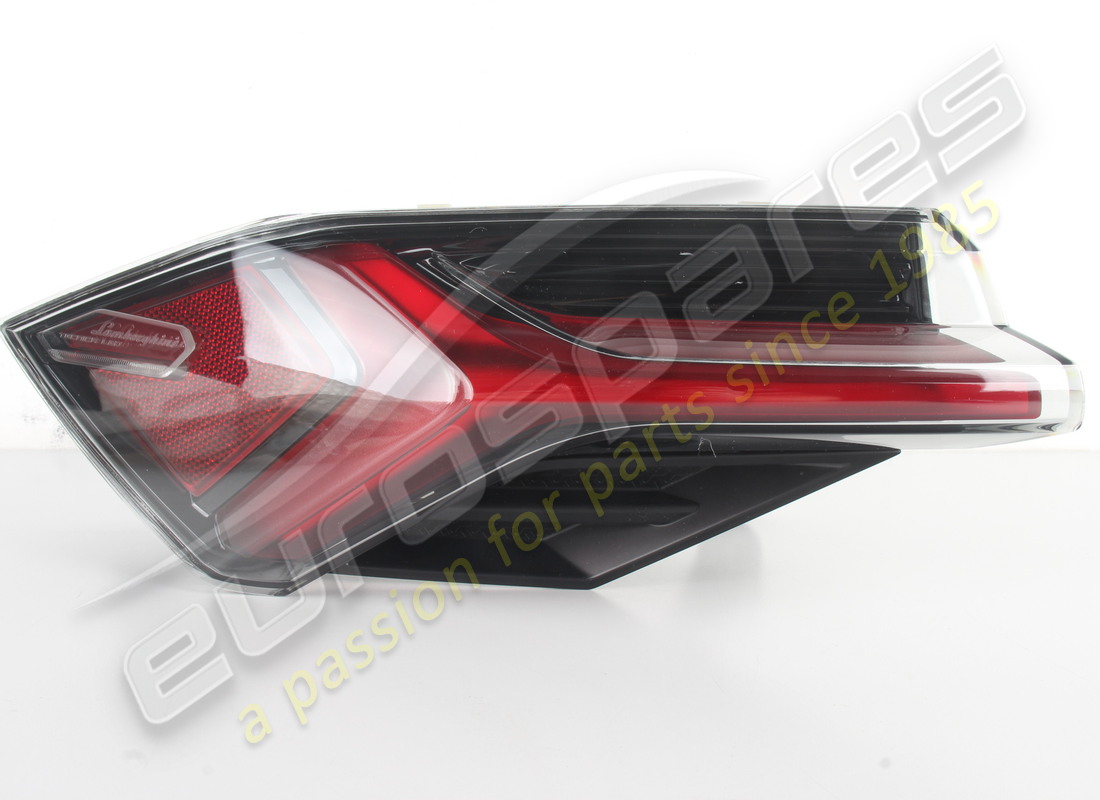 nouvelle combinaison arrière lamborghini. numéro de pièce 4ml945069a (2)