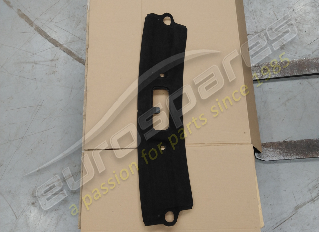 UTILISÉ Lamborghini PANNEAU DE GARNITURE, PARTIE DE TOIT ANT. . NUMÉRO DE PIÈCE 476867512C (1)