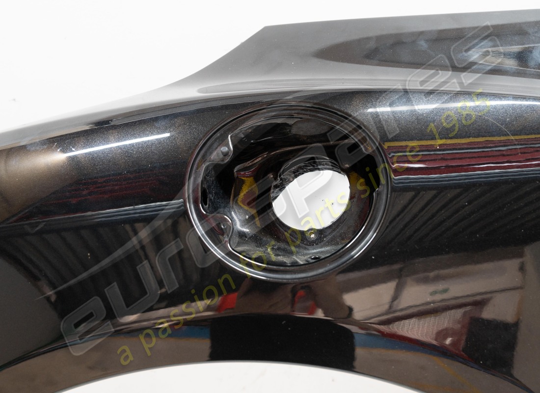 utilisé ferrari panneau latéral droit. numéro de pièce 85350911 (4)