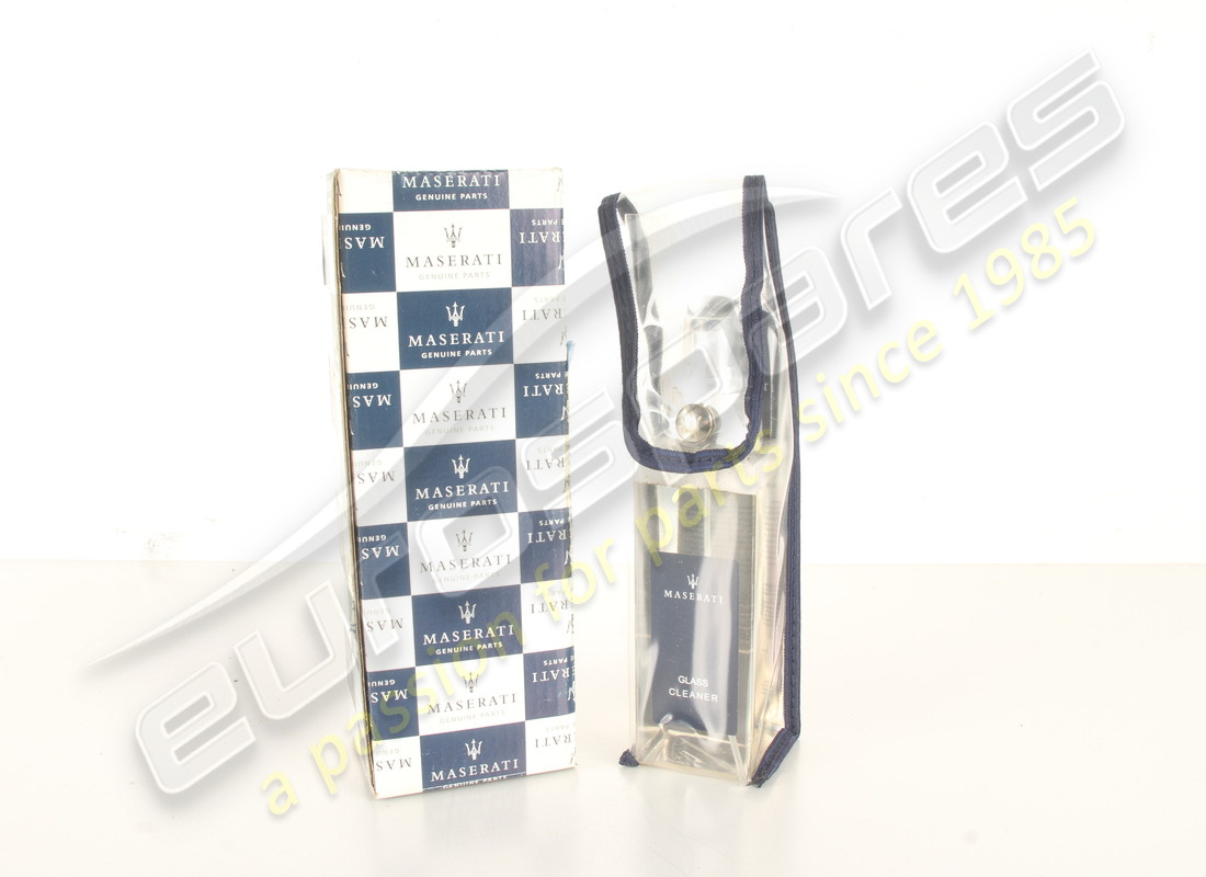 nettoyant pour vitres maserati nettoyant pour vitres 100ml. numéro de pièce 940000108 (1)