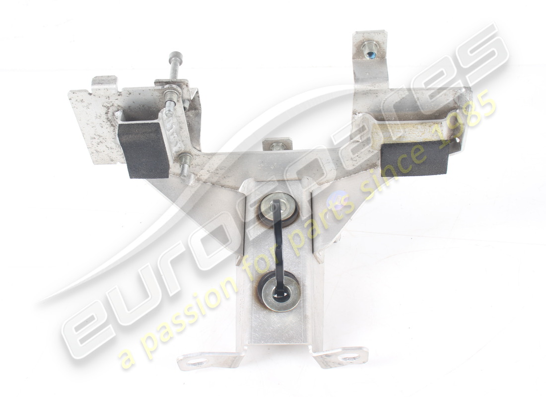 SUPPORT DE MONTAGE DE POMPE D'OCCASION Ferrari. NUMÉRO DE PIÈCE 314656 (1)