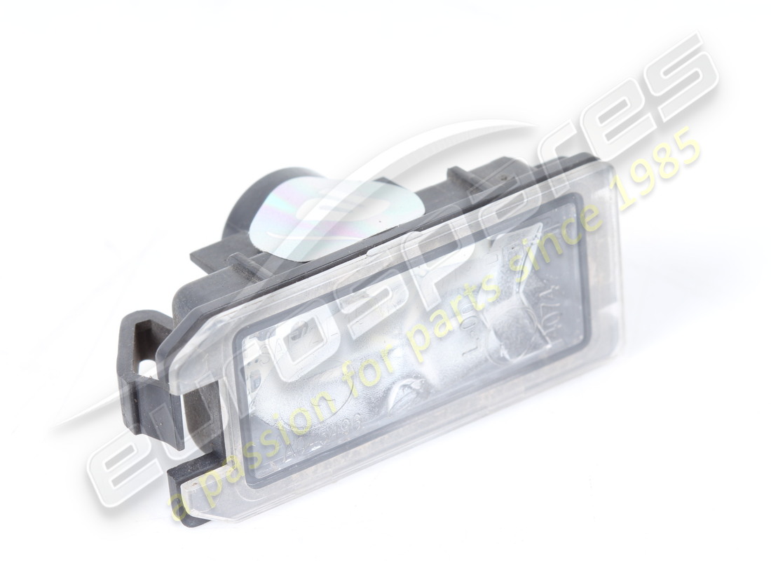 ÉCLAIRAGE DE PLAQUE D'IMMATRICULATION/LAMPE DE FLAQUE D'OCCASION Ferrari. NUMÉRO DE PIÈCE 318015 (1) ÉCLAIRAGE DE PLAQUE D'IMMATRICULATION/LAMPE DE FLAQUE D'OCCASION Ferrari. NUMÉRO DE PIÈCE 318015 (1)