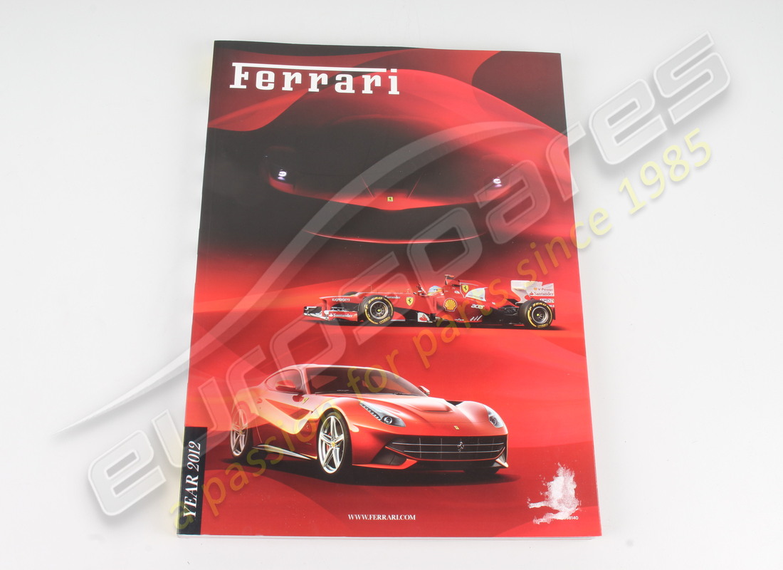 nouvel annuaire ferrari 2012. numéro de pièce 95998140 (1)