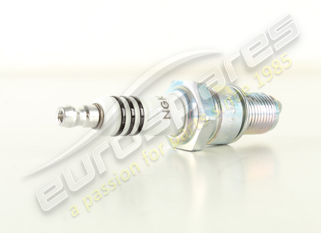 bougie d'allumage en iridium neuve ngk (à vis). référence 119492 (3)