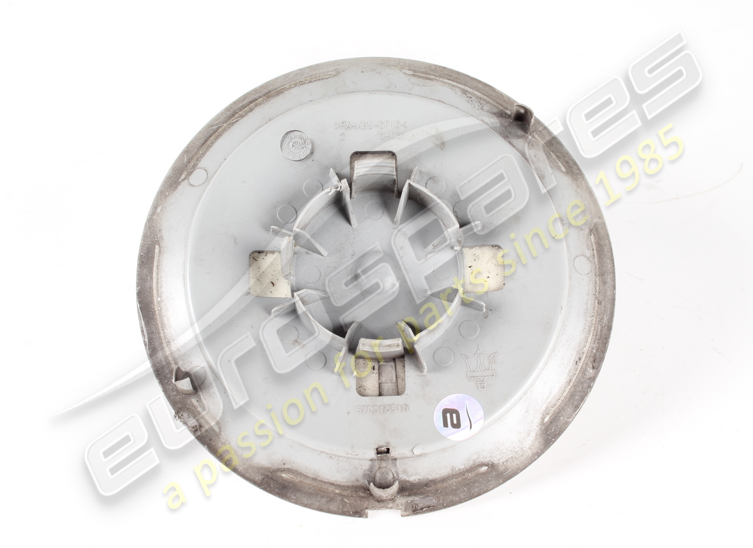emblème d'enjoliveur de roue d'occasion maserati - 670013626. numéro de pièce 670010510 (2)