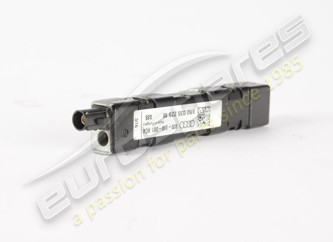 utilisé lamborghini amplificateur d'antenne. numéro de pièce 8r0035225m (2)