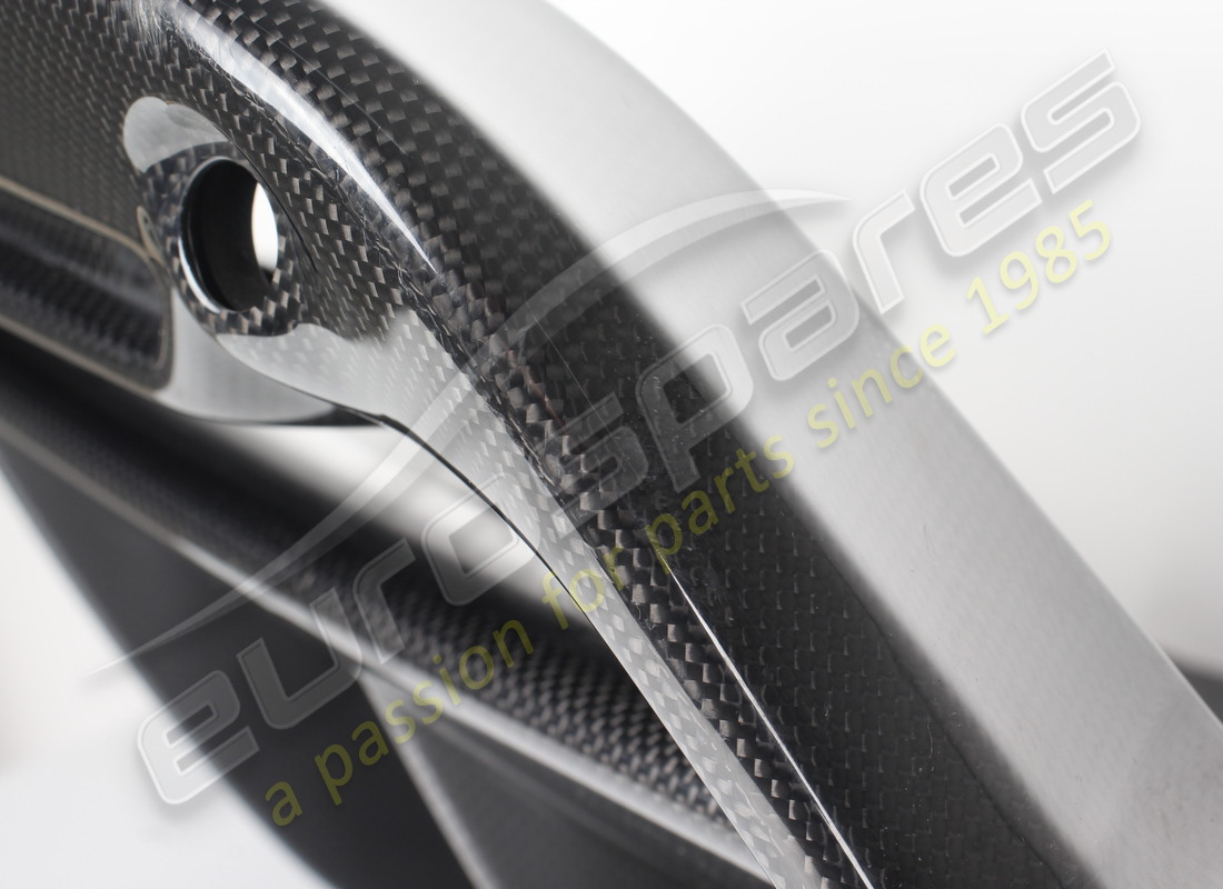 nouveau diffuseur arrière ferrari en carbone. numéro de pièce 887758 (10)