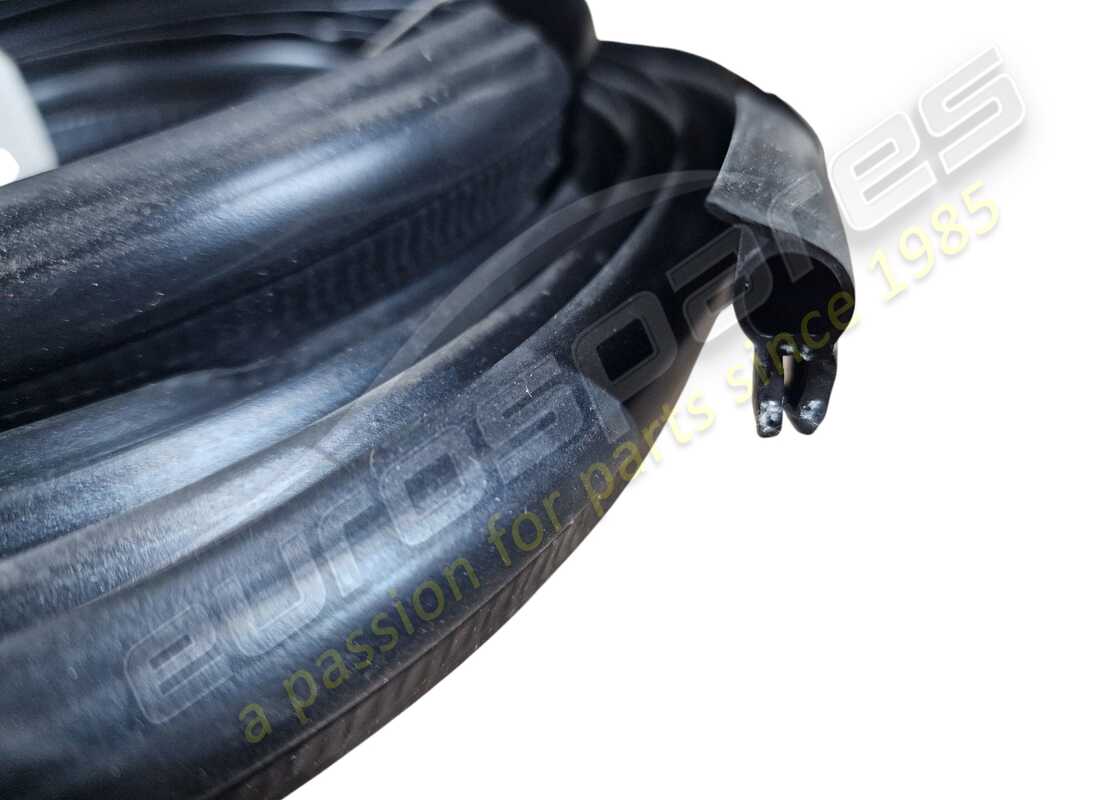 nouveau eurospares joint de couvercle moteur arrière en caoutchouc. numéro de pièce eap1467507 (1)