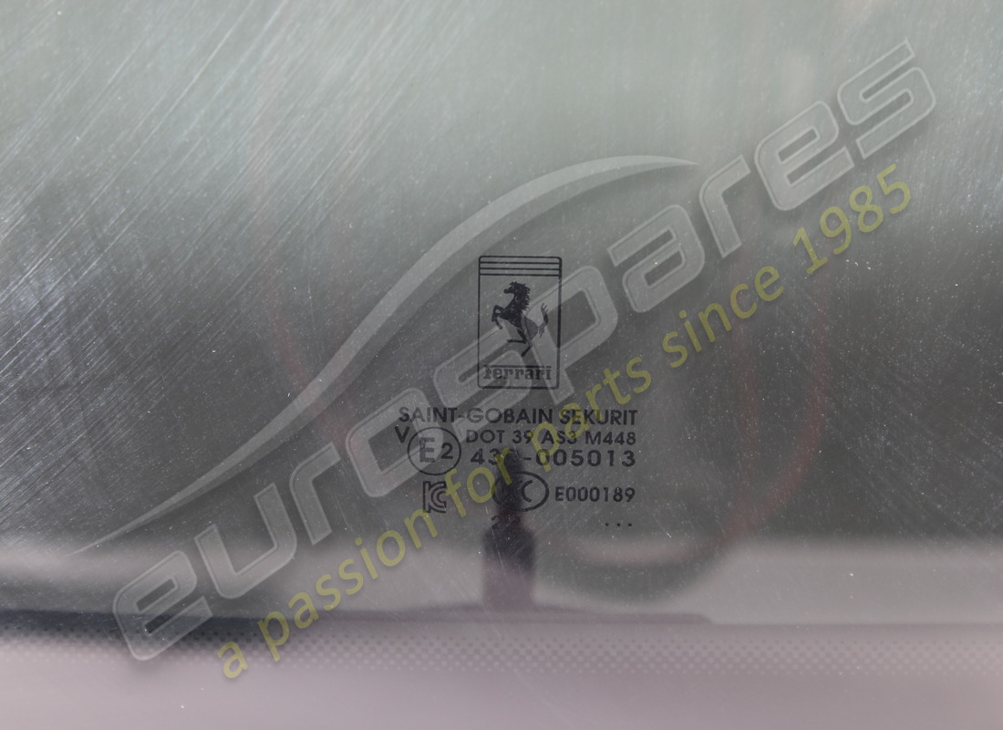 eurospares verre et cadre utilisés. numéro de pièce eap1481235 (2)