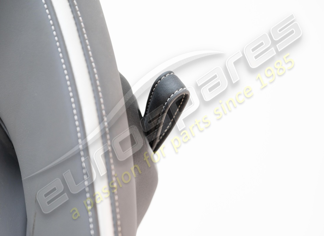 endommagé ferrari full electric std style des places avec centre en alcantara et traverses en cuir, coutures cheval sur l'appui-tête. numéro de pièce eap1563082 (14)