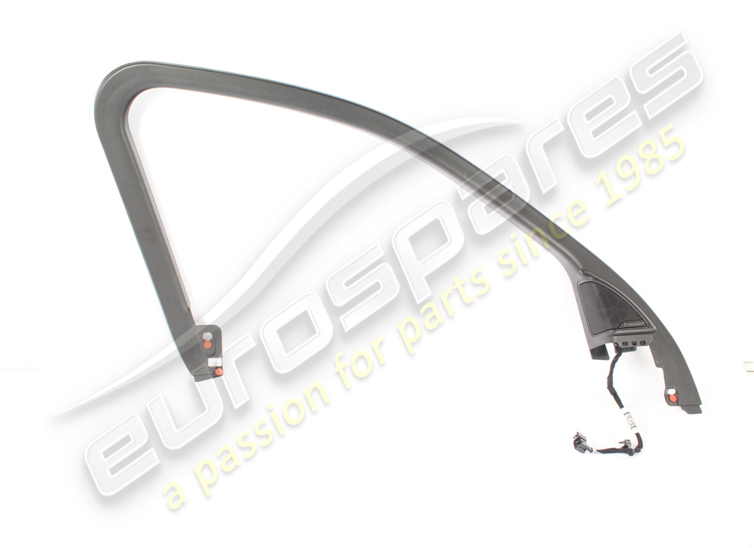revêtement de porte avant gauche d'occasion maserati. numéro de pièce 670197381 (1)