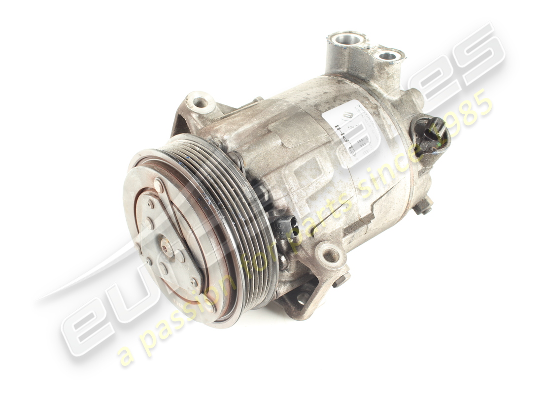 COMPRESSEUR DE CLIMATISATION Maserati D'OCCASION V6. NUMÉRO DE PIÈCE 308716 (1)