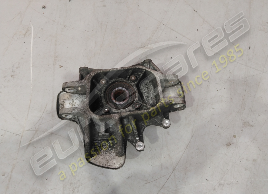 UTILISÉ EUROSPARES ROULEMENT DE MOYEU D'ARTICULATION ET BOUCLIER THERMIQUE. NUMÉRO DE PIÈCE EAP1384852 (2) utilisé eurospares roulement de moyeu d'articulation et bouclier thermique. numéro de pièce eap1384852 (2)