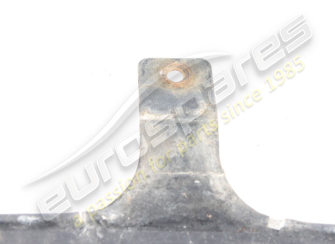 utilisé le support ferrari. numéro de pièce 68299800 (3)
