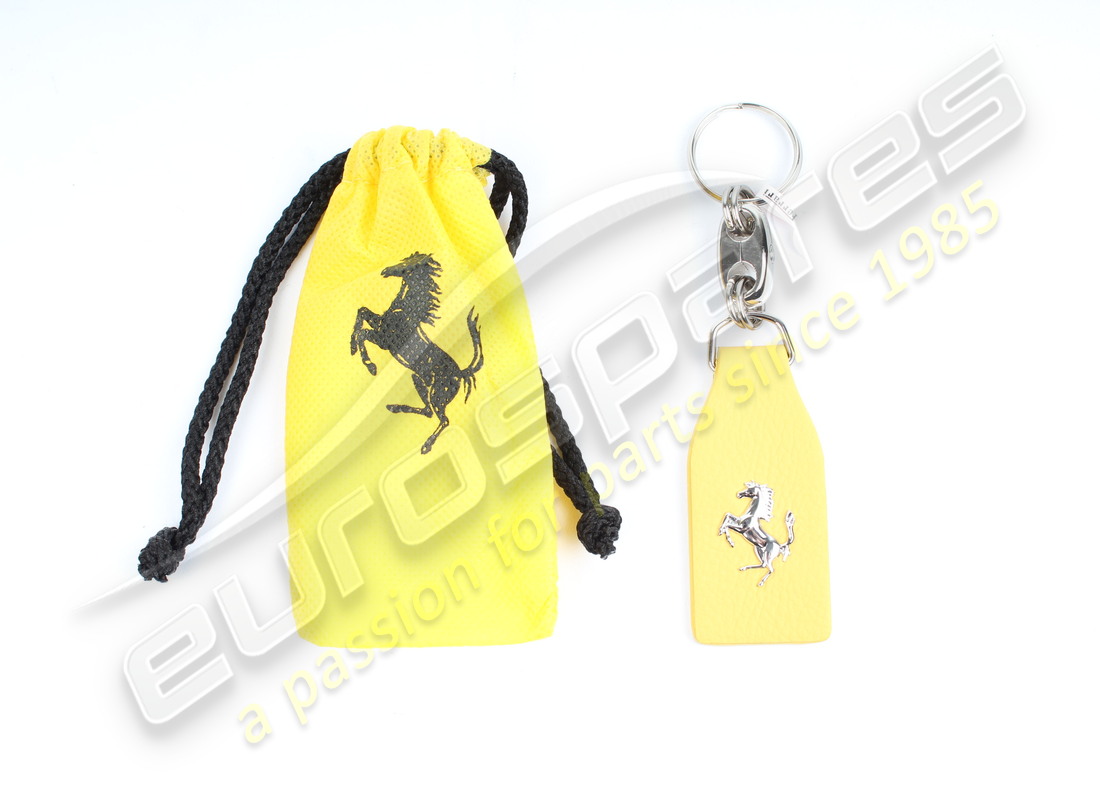 porte-clés neuf ferrari, jaune. numéro de pièce 70003778 (2)