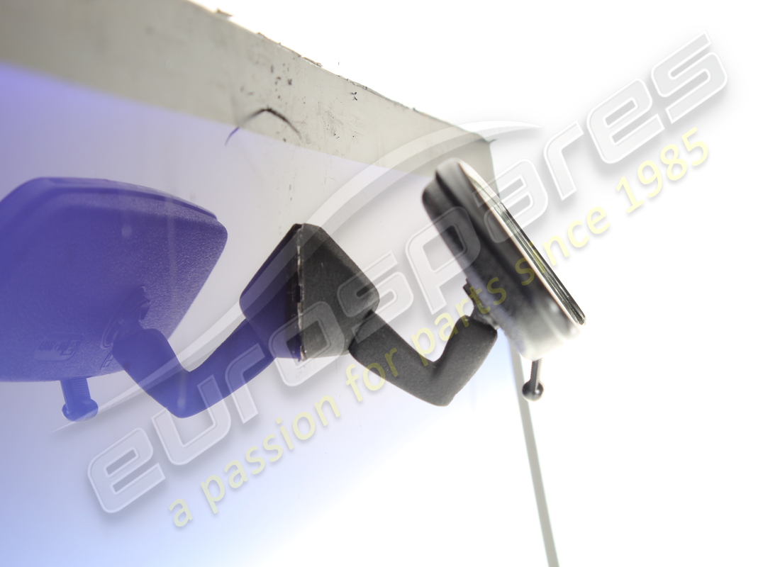 pare-brise avant d'occasion ferrari avec fixation de rétroviseur. référence 63229600 (6)