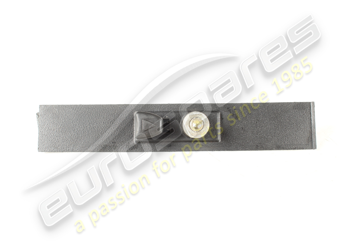 PROTECTION DE FENTE COMPLÈTE D'OCCASION Maserati. NUMÉRO DE PIÈCE 388300100 (1)