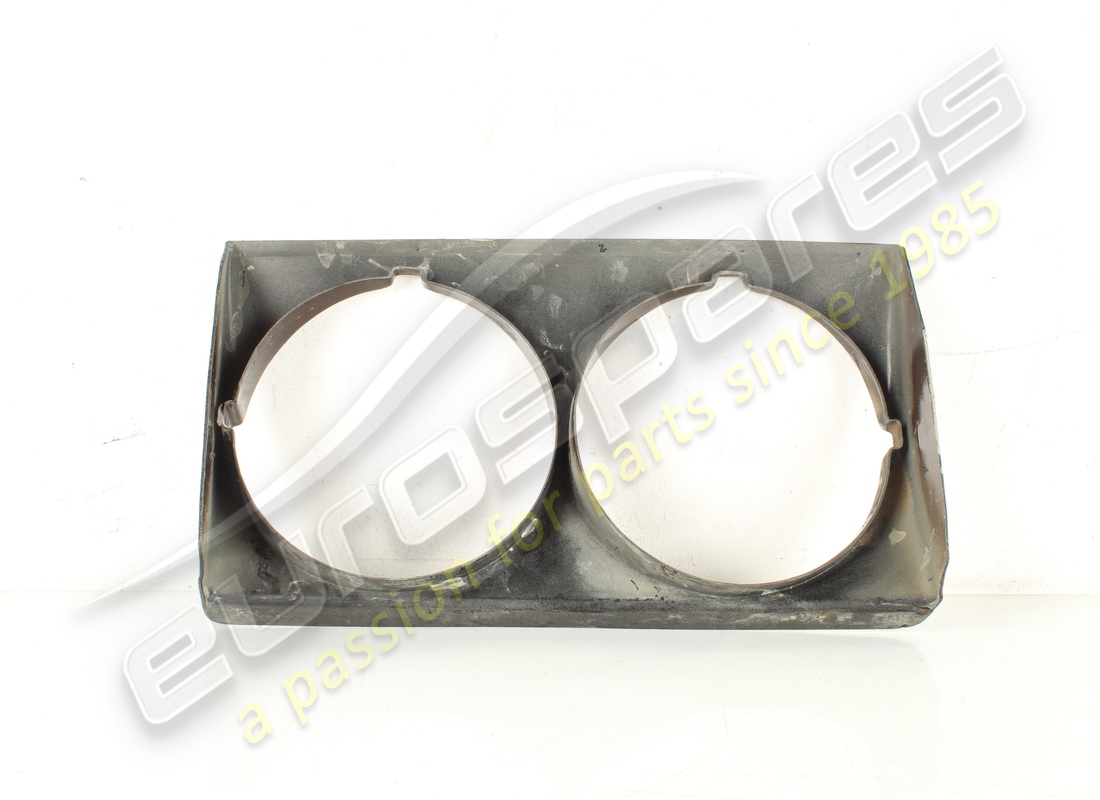 encadrement de phare droit endommagé ferrari. référence 2558203200 (4)