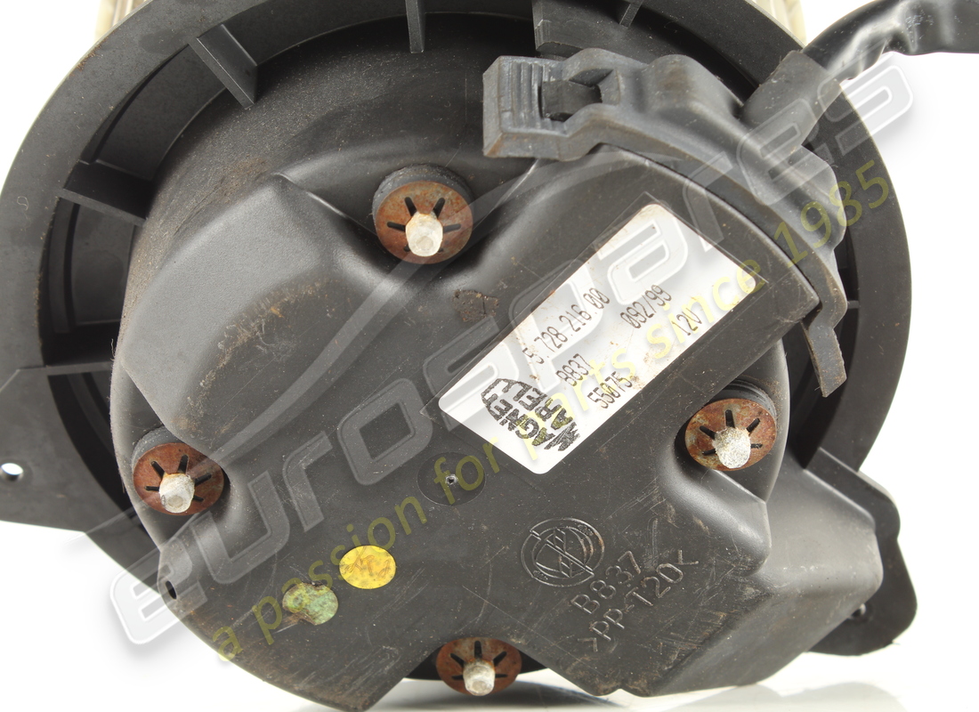 ventilateur électrique d'occasion maserati 338-138 5728216. référence 980010980 (3)