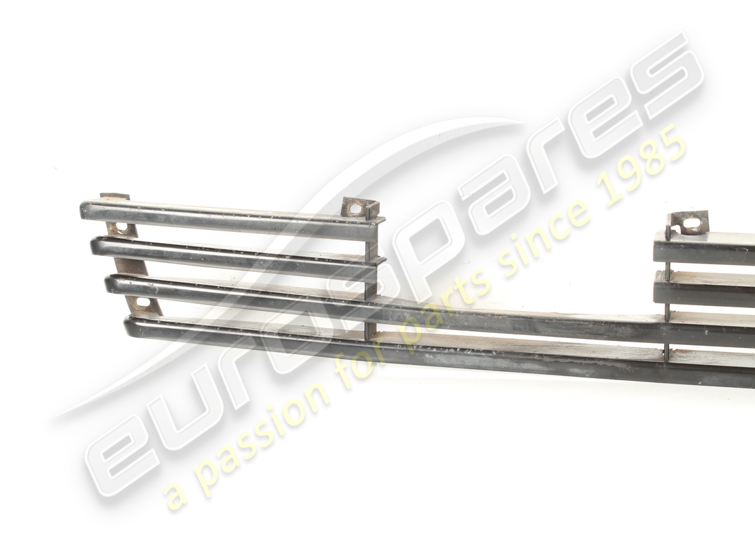 used ferrari rear grille. part number 61716600 (3)