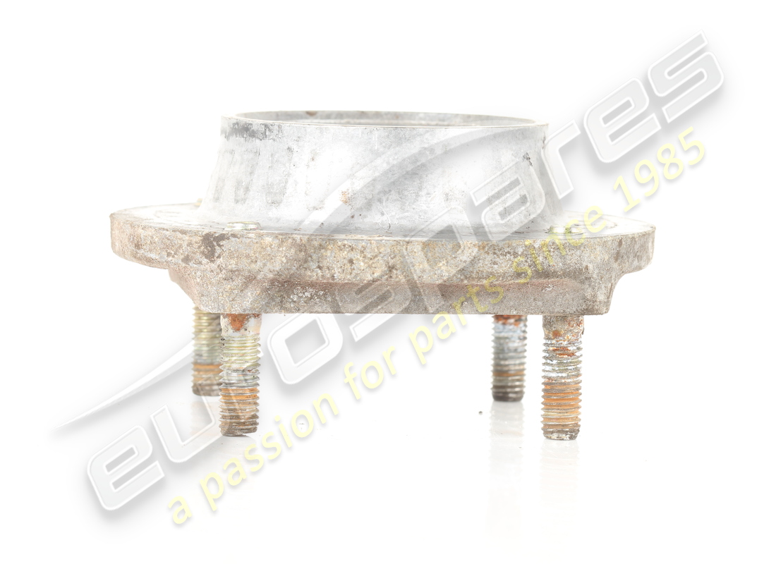 utilisé le soutien ferrari. numéro de pièce 151547 (2)