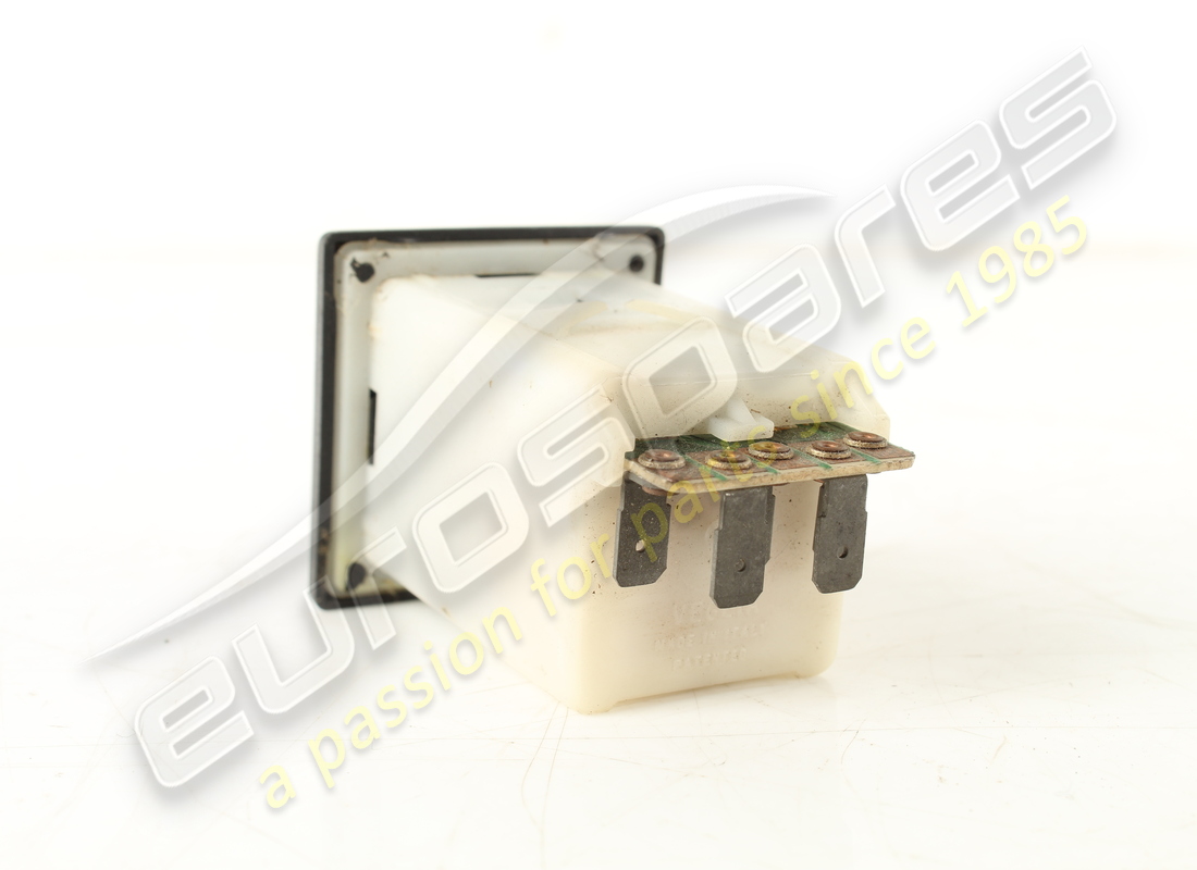 interrupteur de capot d'occasion ferrari. référence 2578089210 (4)