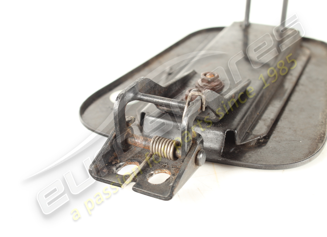 VOLET DE CARBURANT UTILISÉ MASERATI. NUMÉRO DE PIÈCE 382501050 (3) volet de carburant utilisé maserati. numéro de pièce 382501050 (3)