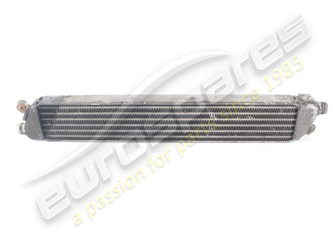 radiateur d'huile moteur d'occasion maserati. numéro de pièce 362802108 (1)