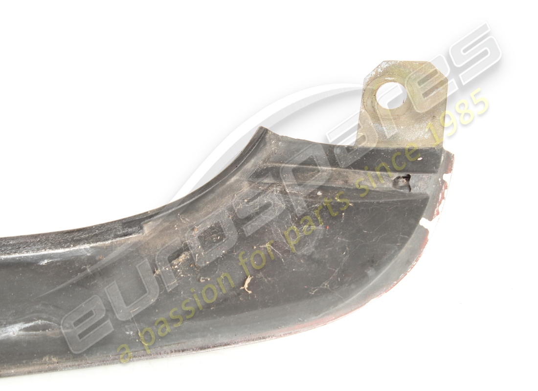 moulure en caoutchouc gauche usagée ferrari. numéro de pièce 60578300 (6)