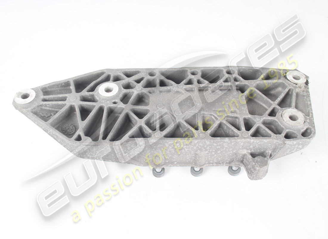 utilisé ferrari supporto inf. cambio. numéro de pièce 965162 (3)