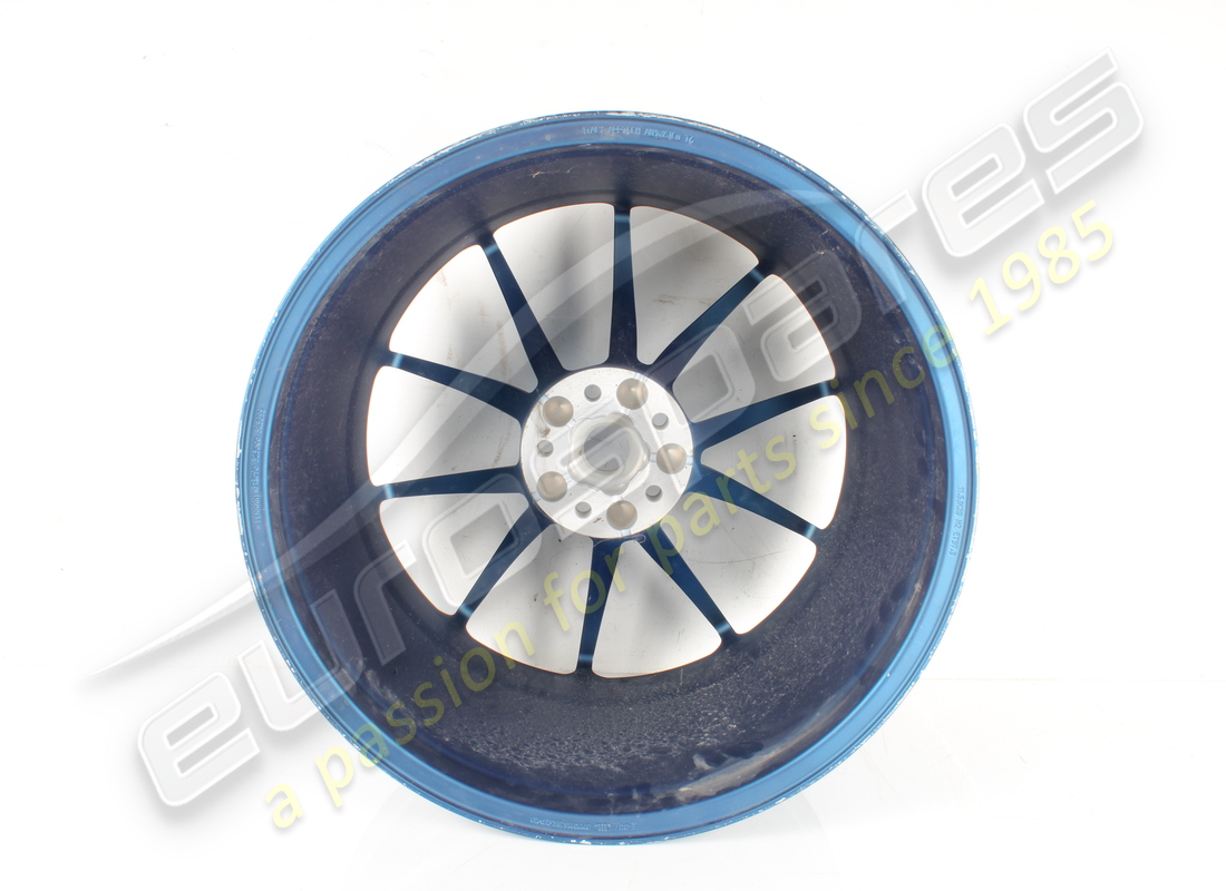 utilisé ferrari roue arrière. numéro de pièce 323895 (3)