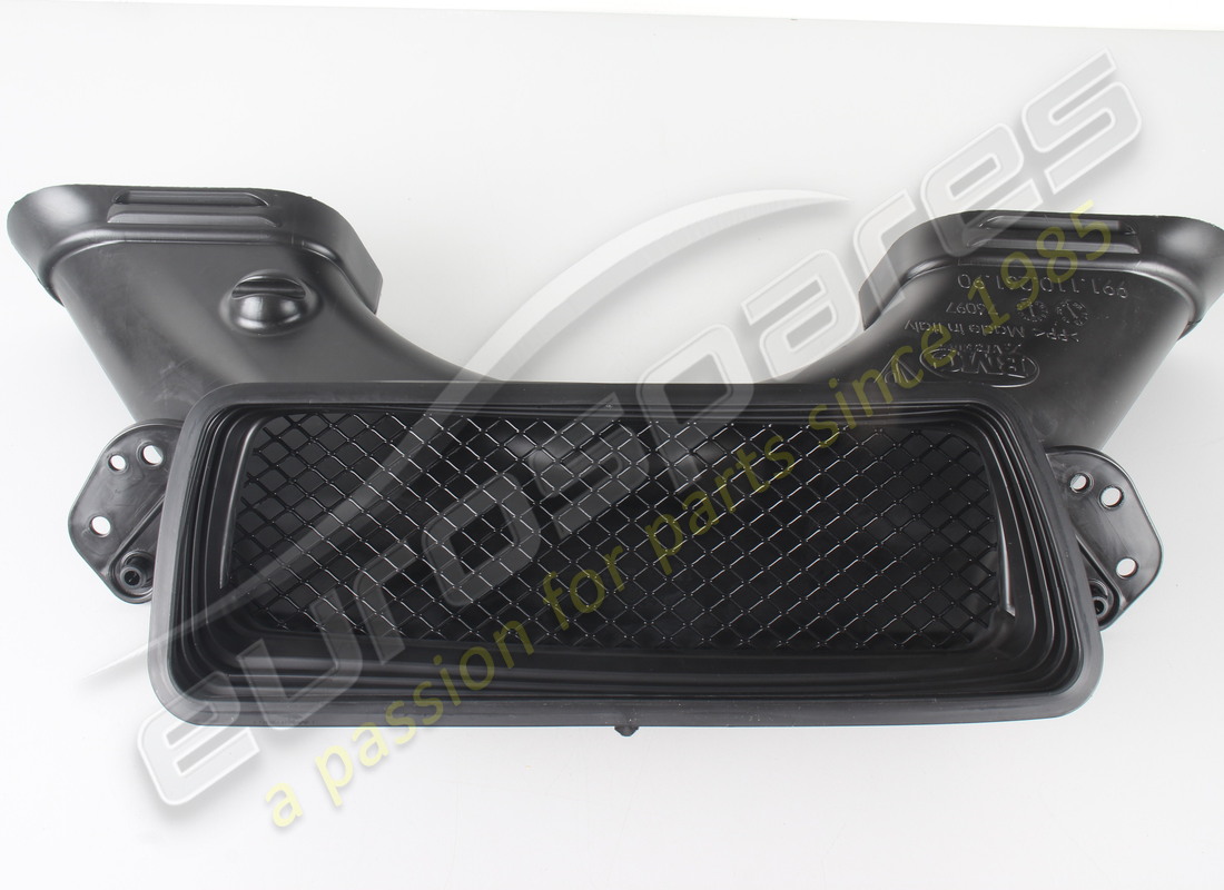 nouveau conduit d'air porsche. numéro de pièce 99111026190 (1)