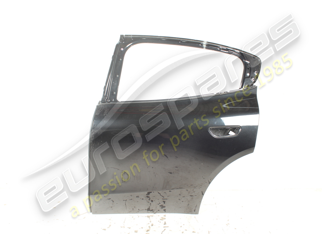PORTE ARRIÈRE GAUCHE D'OCCASION Maserati. NUMÉRO DE PIÈCE 673013827 (1)