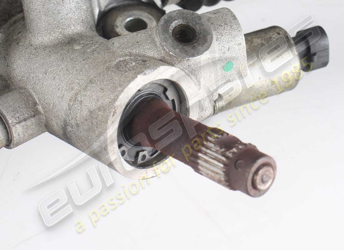 UTILISÉ FERRARI NUMÉRO DE PIÈCE DE CRÉMAILLÈRE DE DIRECTION RHD 267116 (5) utilisé ferrari numéro de pièce de crémaillère de direction rhd 267116 (5)