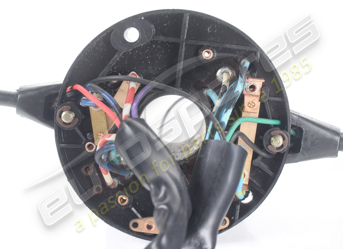 INTERRUPTEUR DE COLONNE FERRARI ENDOMMAGÉ. NUMÉRO DE PIÈCE 61838400 (11) interrupteur de colonne ferrari endommagé. numéro de pièce 61838400 (11)