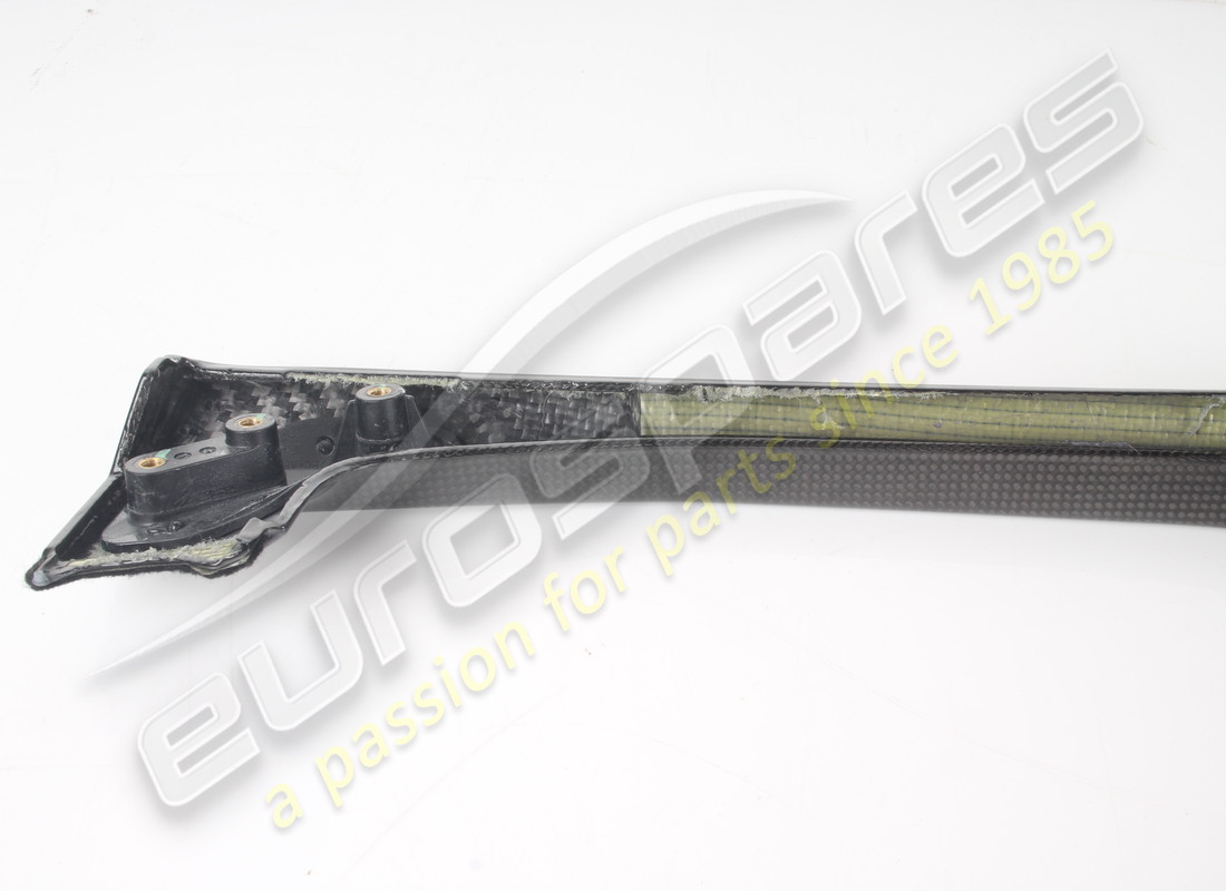 utilisé ferrari mobiletto ant. sup.sx carbone. numéro de pièce 765883 (5)