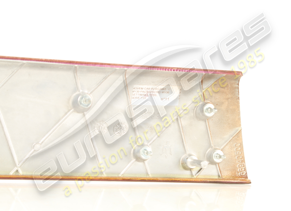 used maserati modanatura porta p dx m139bd. part number 981336782 (5)