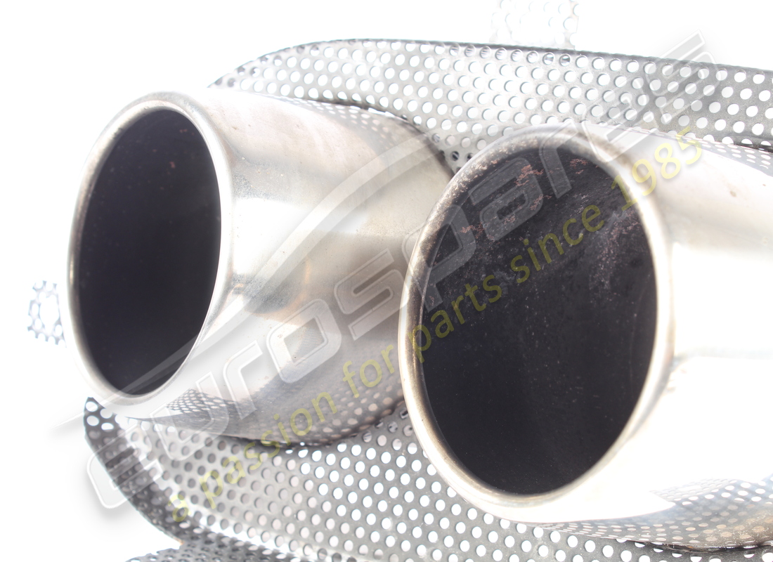 GRILLE D'ÉCHAPPEMENT DROIT FERRARI UTILISÉE. NUMÉRO DE PIÈCE 86090600 (3) grille d'échappement droit ferrari utilisée. numéro de pièce 86090600 (3)