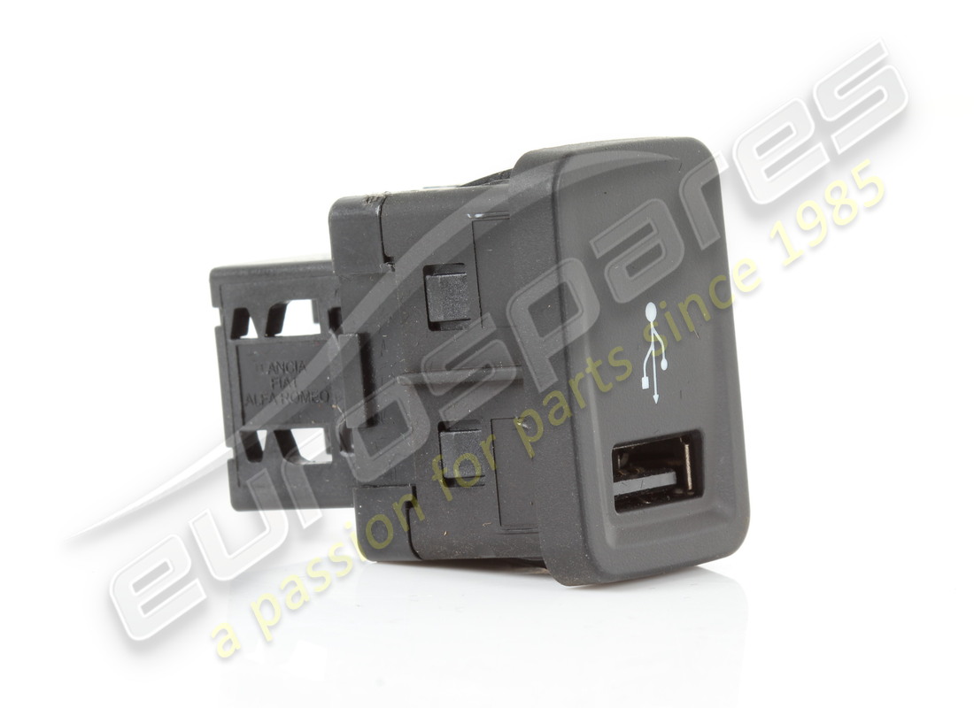 UTILISÉ Ferrari PRISE USB . NUMÉRO DE PIÈCE 303226 (1)