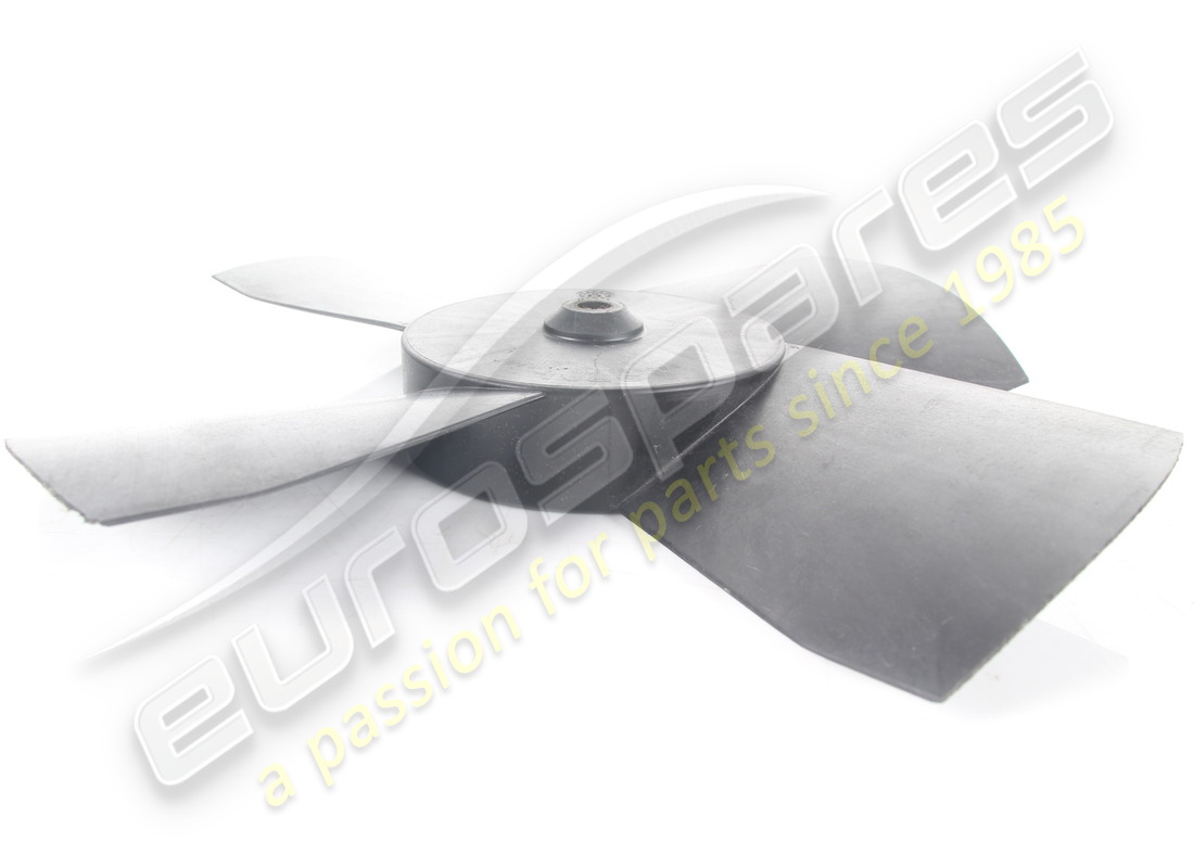 UTILISÉ FERRARI PALE DE VENTILATEUR. NUMÉRO DE PIÈCE 62441100 (2) utilisé ferrari pale de ventilateur. numéro de pièce 62441100 (2)