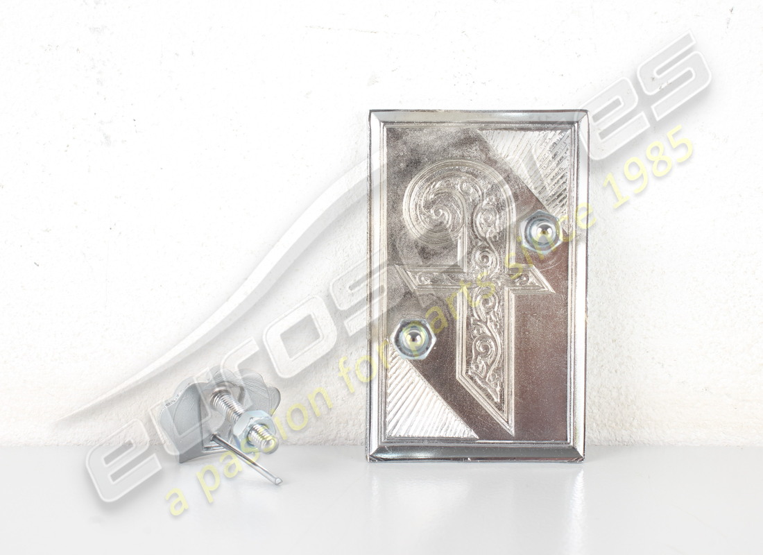 nouveau badge pininfarina eurospares avec motif couronne. référence 2394432402 (4)