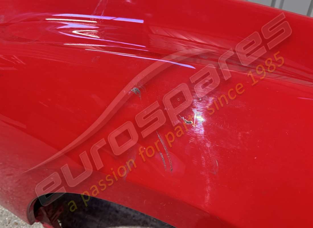 utilisé ferrari flancs gauche. numéro de pièce 83816011 (2)