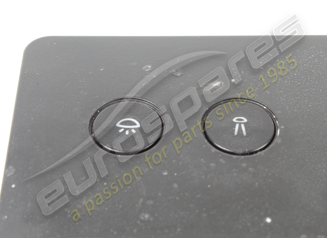 lampe maserati utilisée. numéro de pièce 373100117 (2)