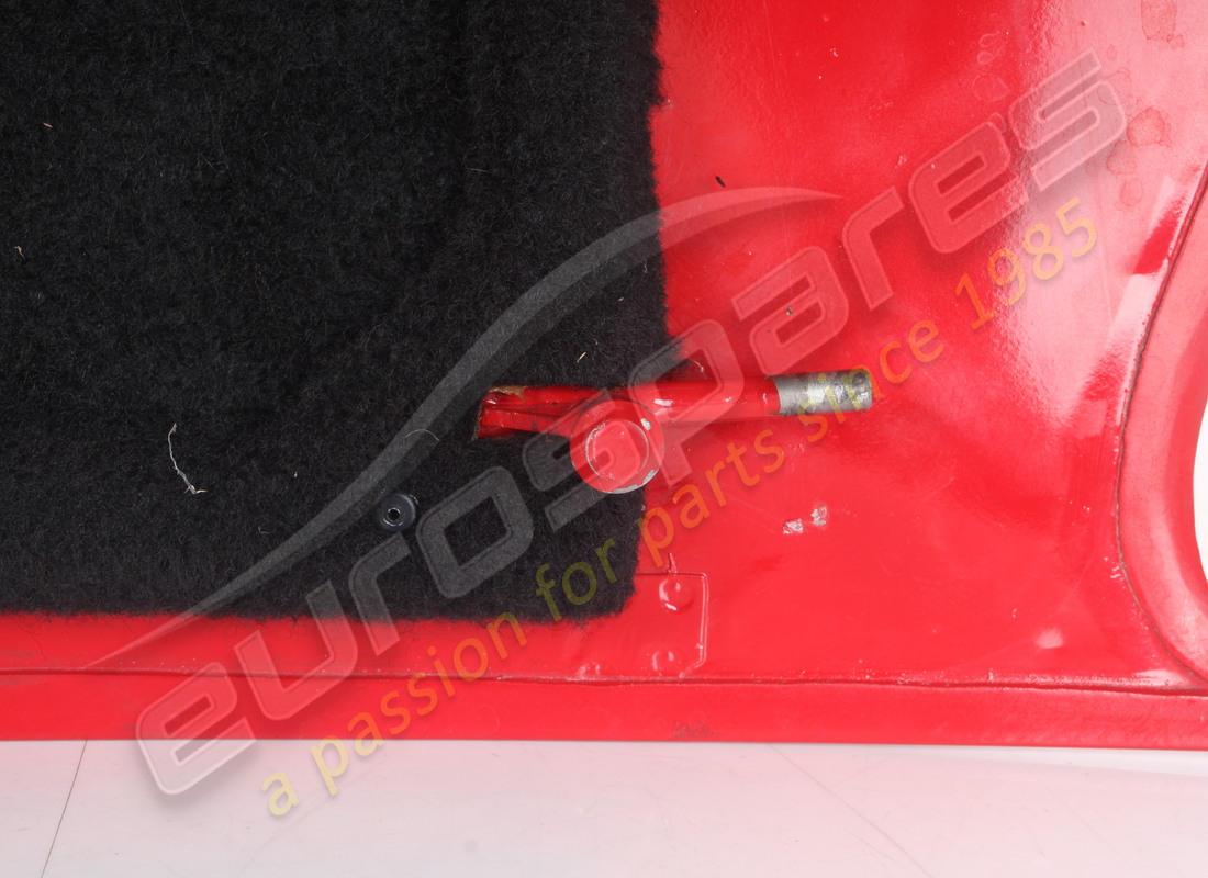 UTILISÉ FERRARI NUMÉRO DE PIÈCE DU CAPOT AVANT RHD 61858100 (5) utilisé ferrari numéro de pièce du capot avant rhd 61858100 (5)